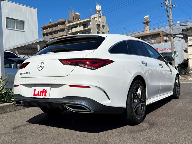 MERCEDES BENZ CLA Shooting Brake