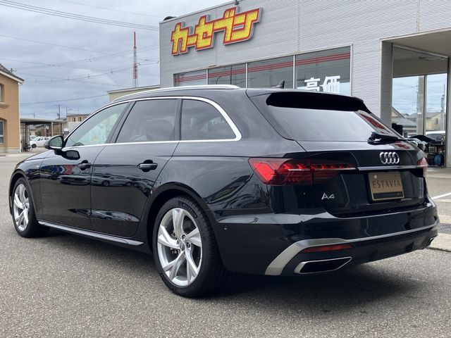 AUDI A4 AVANT