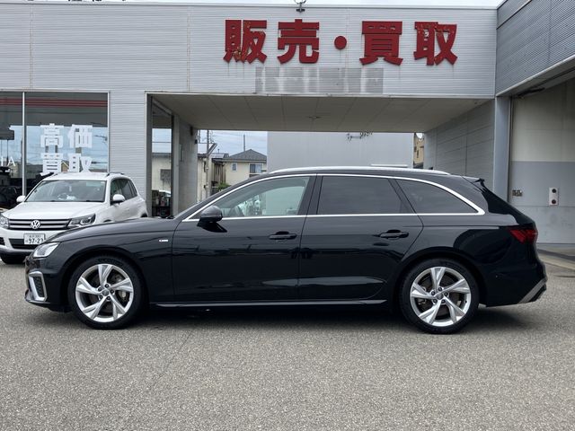 AUDI A4 AVANT