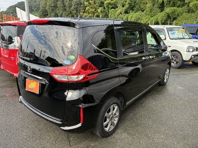 FREED 4WD