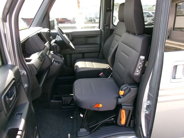 N-VAN