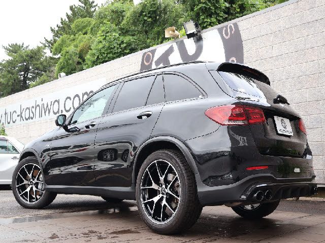 MERCEDES AMG GLCclass