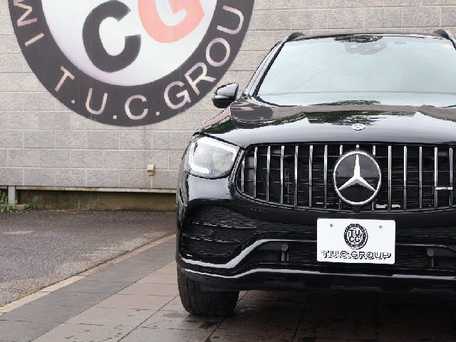 MERCEDES AMG GLCclass