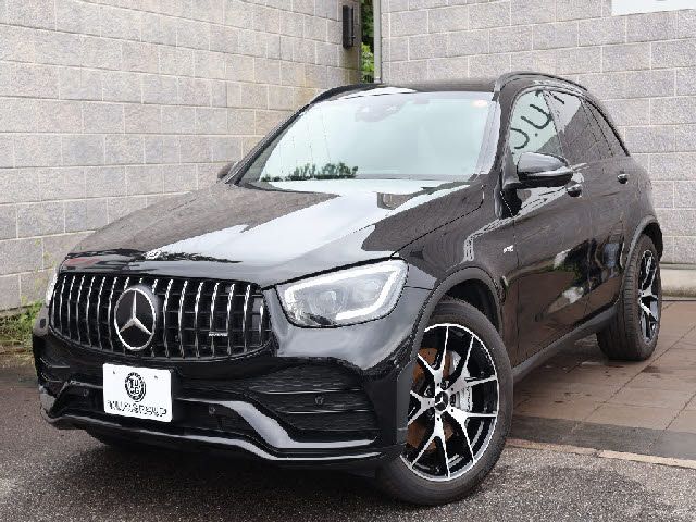 MERCEDES AMG GLCclass