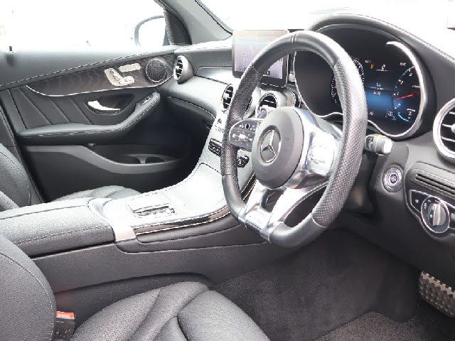 MERCEDES AMG GLCclass