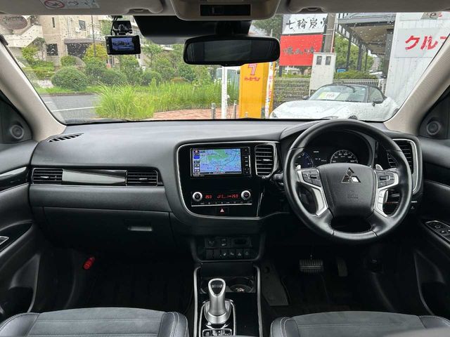 OUTLANDER PHEV