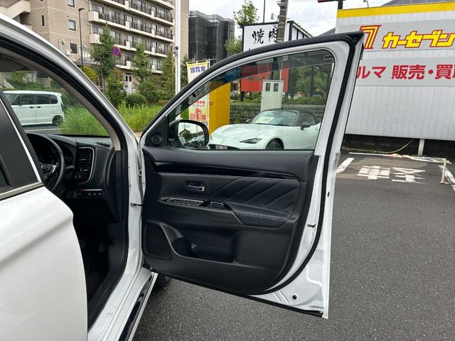 OUTLANDER PHEV