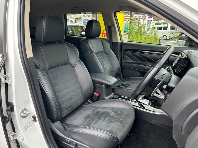 OUTLANDER PHEV