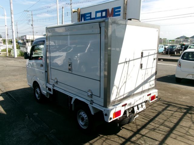 CARRY truck