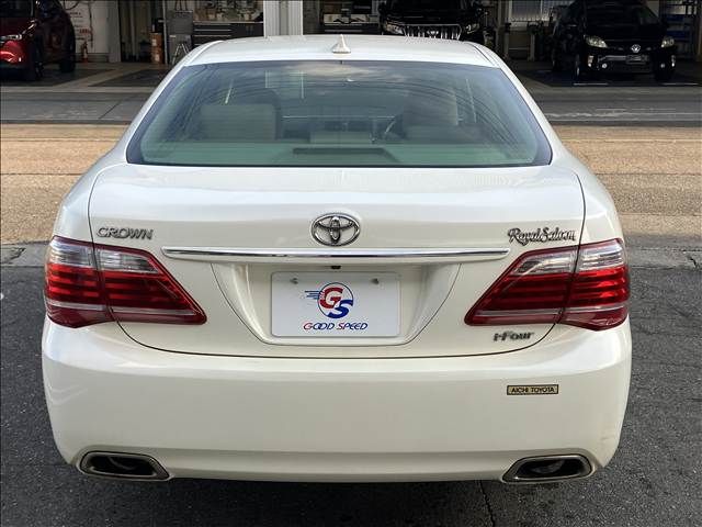 CROWN sedan 4WD