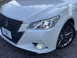 CROWN sedan hybrid