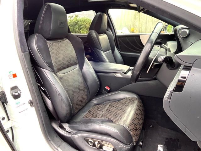 LEXUS LS500