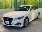 CROWN sedan hybrid