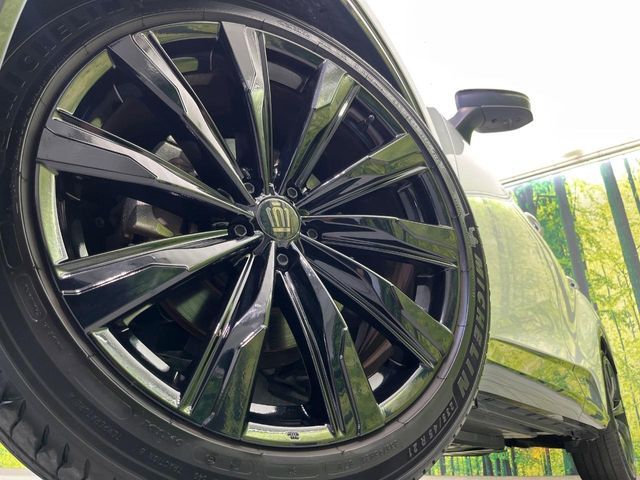 CROWN SPORT