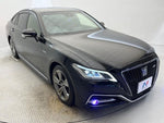 CROWN sedan hybrid