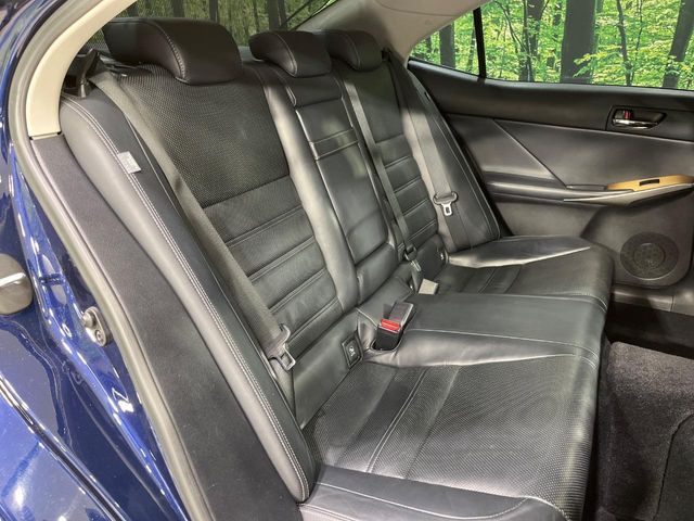 LEXUS IS250 4WD