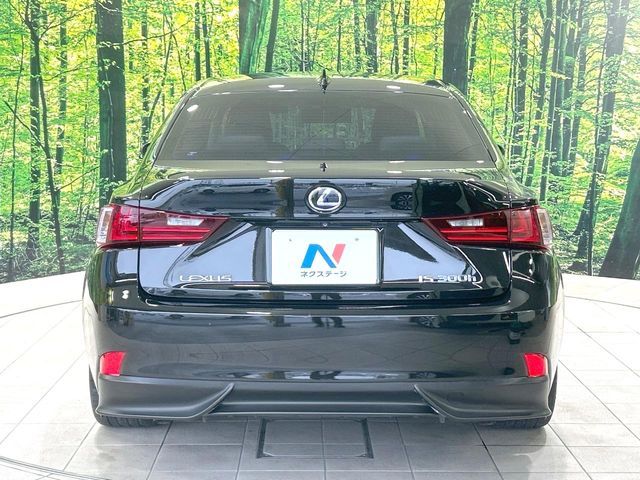 LEXUS IS300h