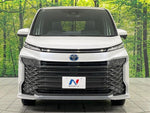 VOXY HYBRID 4WD