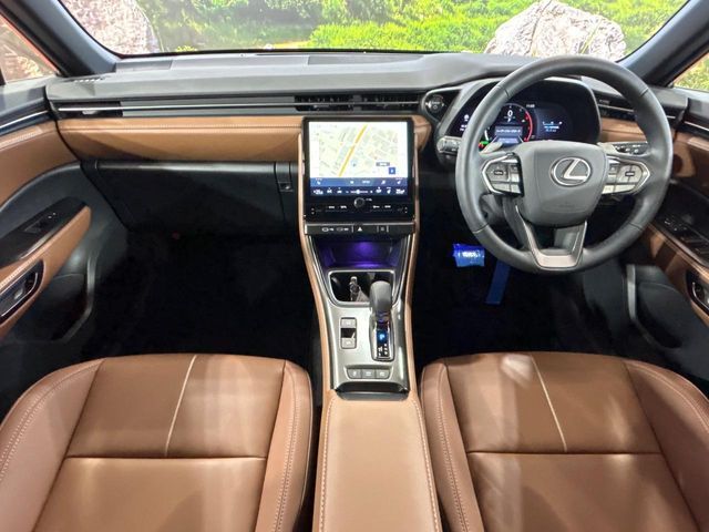 LEXUS LBX
