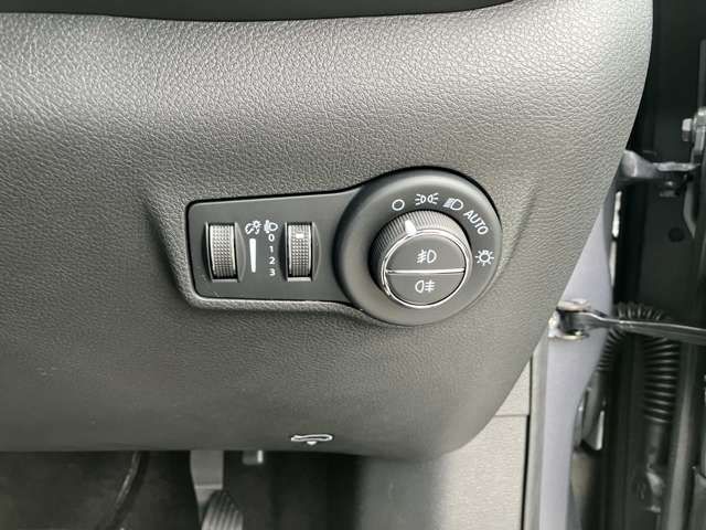 JEEP COMMANDER