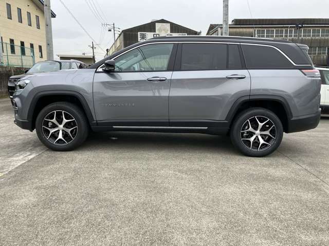 JEEP COMMANDER