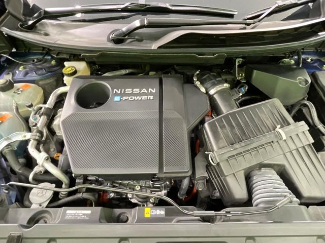 X-TRAIL HYBRID 4WD