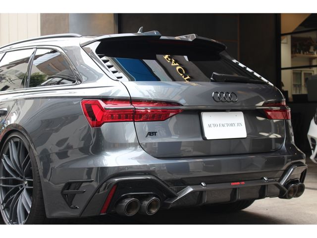 AUDI RS6 AVANT