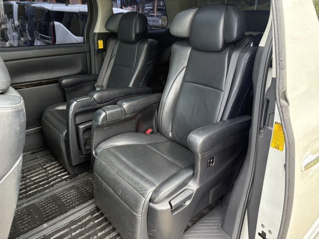 ALPHARD hybrid 4WD