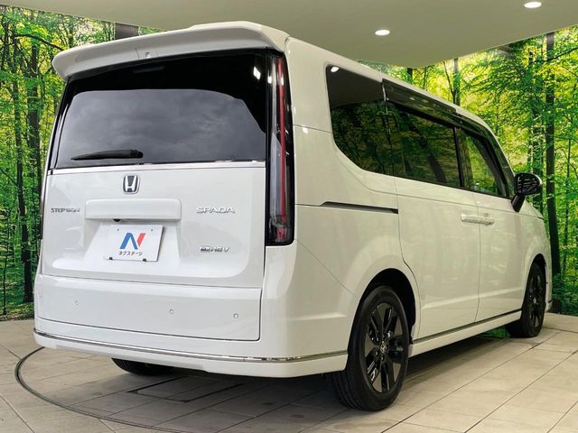 STEPWAGON e:HEV SPADA