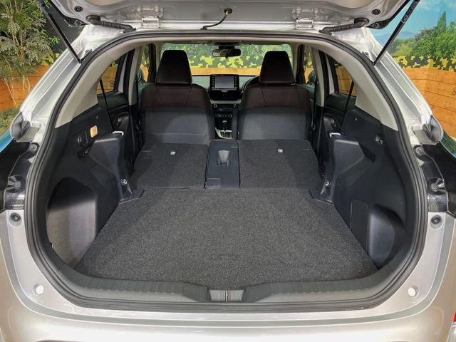 YARIS CROSS HYBRID