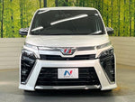 VOXY HYBRID