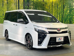VOXY HYBRID