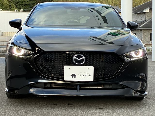 MAZDA3 FASTBACK
