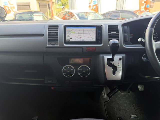 HIACE van 4WD