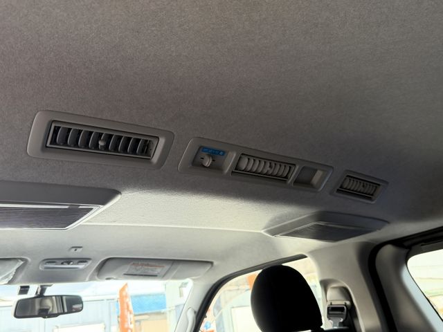 HIACE van 4WD