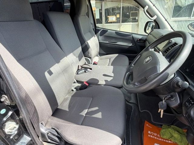 HIACE van 2WD