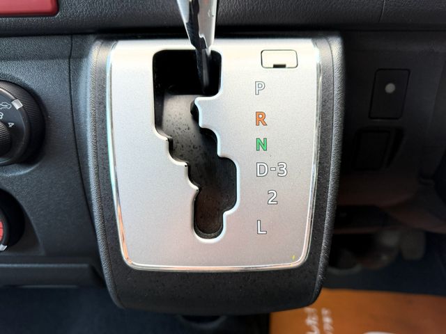 HIACE van 2WD