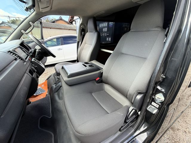 HIACE van 2WD