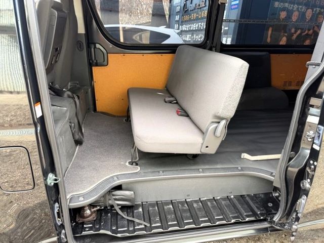 HIACE van 2WD