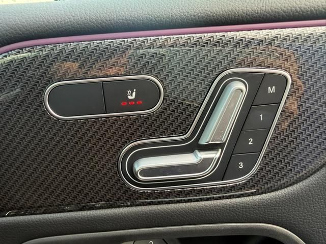 MERCEDES BENZ GLB