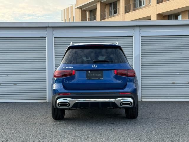 MERCEDES BENZ GLB