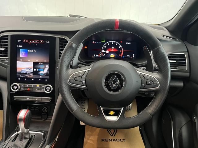 RENAULT MEGANE hatchback