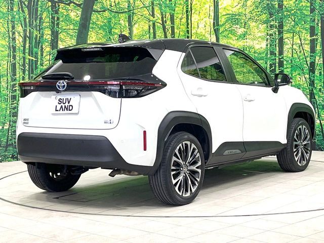 YARIS CROSS HYBRID