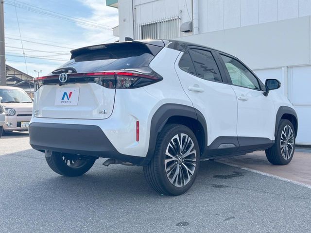YARIS CROSS HYBRID