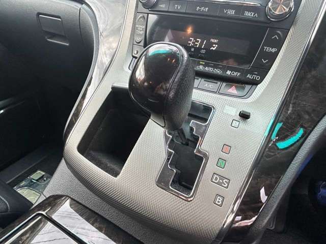ALPHARD hybrid 4WD