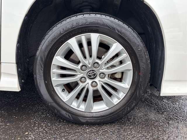 NOAH HYBRID 4WD