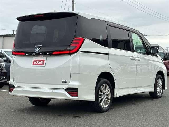 NOAH HYBRID 4WD