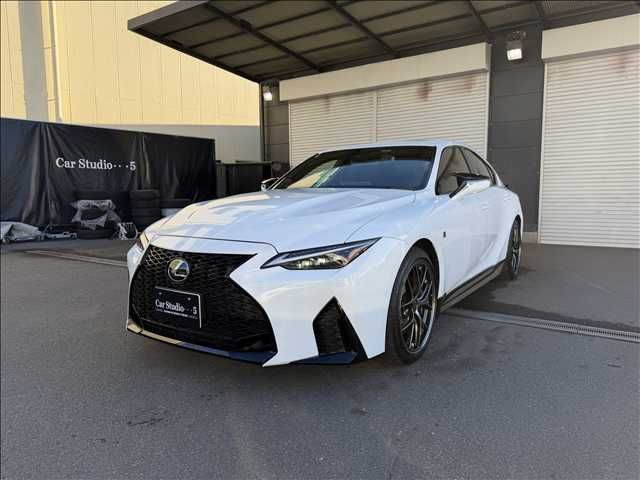 LEXUS IS500