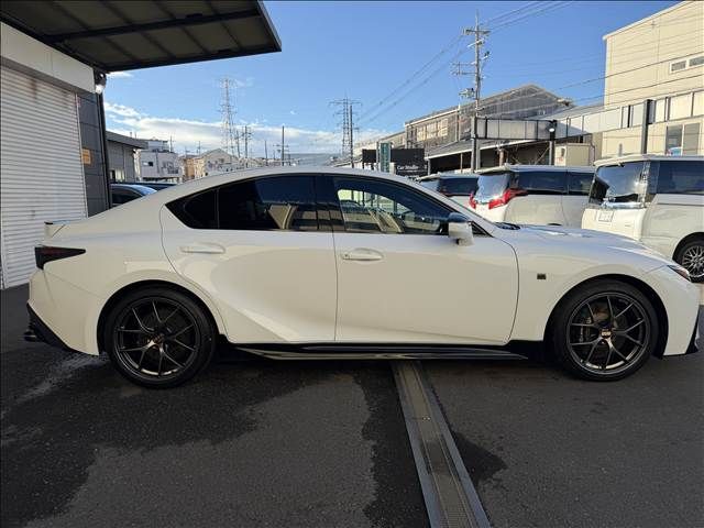 LEXUS IS500