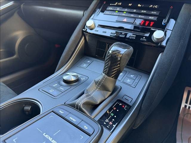 LEXUS IS500
